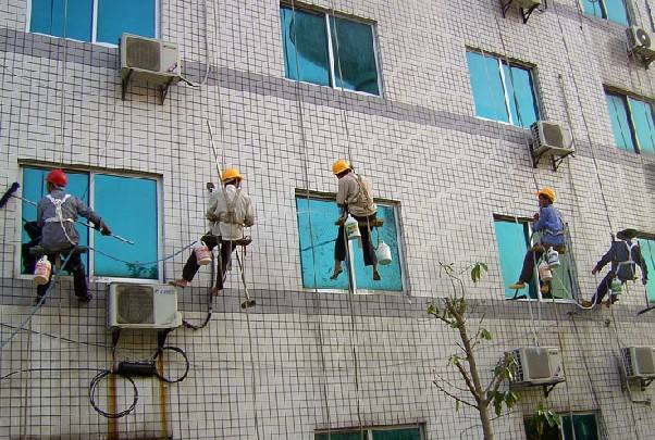 怎樣快速清除水性外墻涂料?教你這招，省時(shí)省力成本低